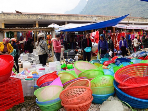 DOANH NGHIỆP NGÀNH NHỰA: ĐANG CÓ NHIỀU LỢI THẾ